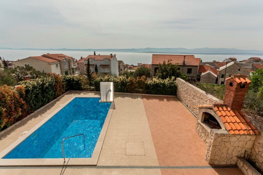 Apartments Bezmalinovic 2 Bol Bagian luar foto